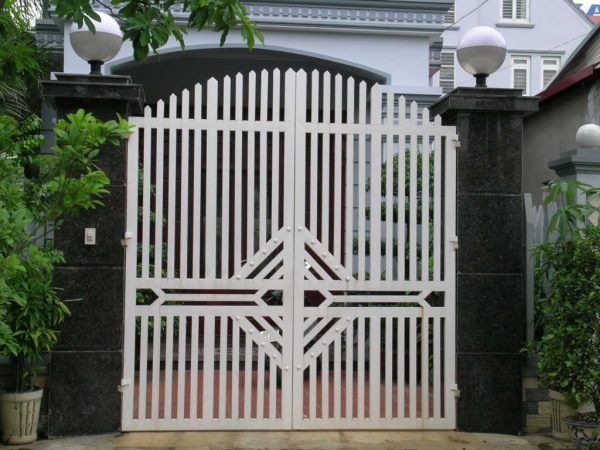 Cổng sắt 2 cánh