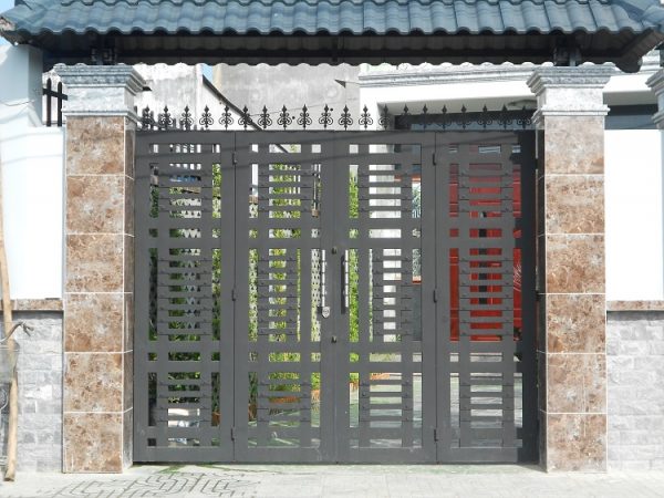 Cổng sắt 4 cánh đẹp
