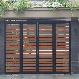 Cổng sắt nan gỗ