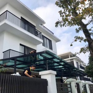 mái kính biệt thự